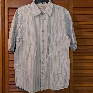 Short sleeve button up shirt